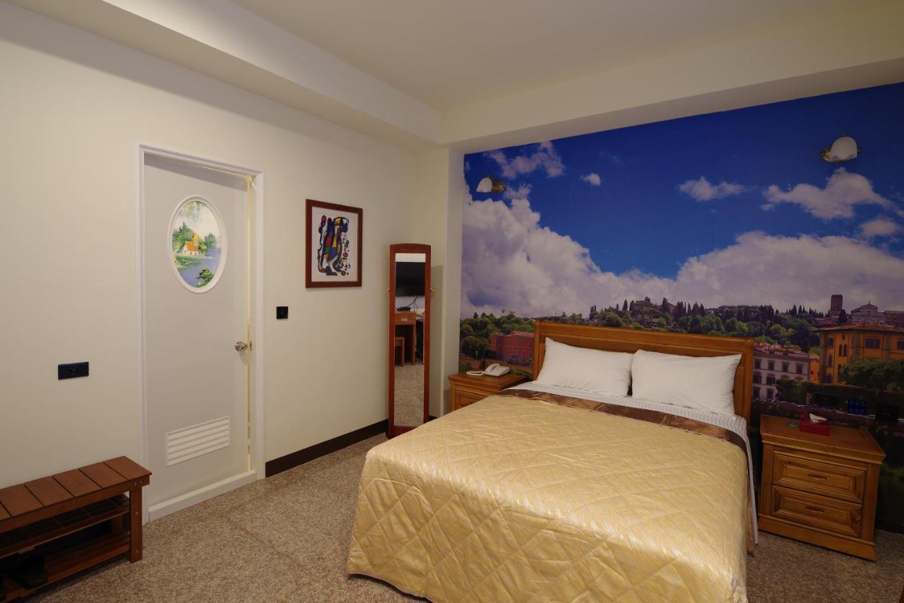 Hongfu Elegant Business Hotel Zhongli Bagian luar foto