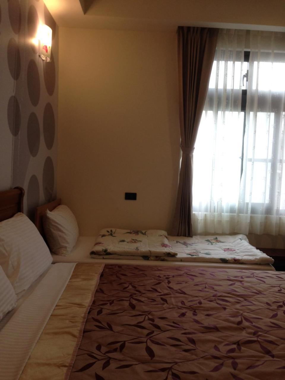 Hongfu Elegant Business Hotel Zhongli Bagian luar foto
